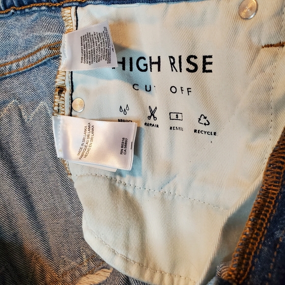 LUCKY BRAND 'SO LUCKY' Womens High Rise Cut Off Jean Shorts - Picture 7 of 7
